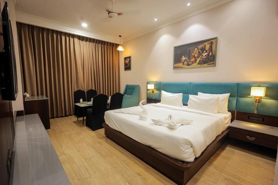 Hotel Midas Inn 马图拉 外观 照片