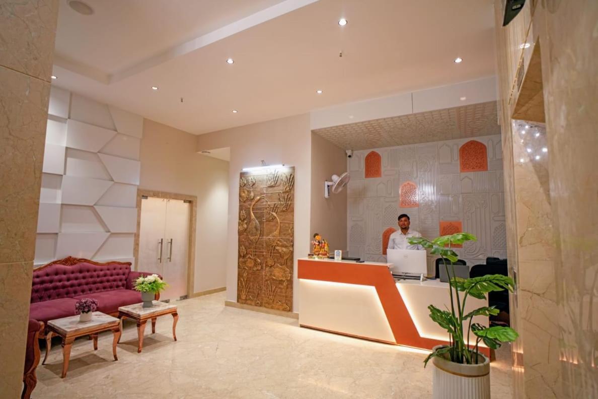 Hotel Midas Inn 马图拉 外观 照片
